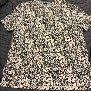 Express Black and White Floral Short Sleeve Tee